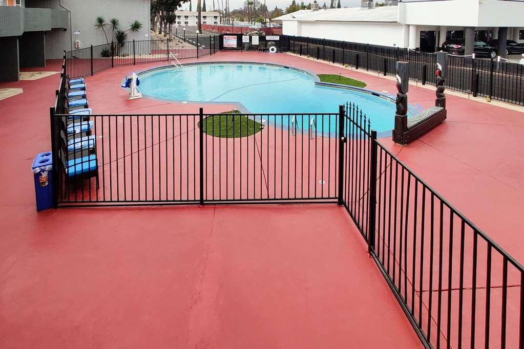 Clarion Pointe Fresno Near Yosemite Hotel Faciliteter billede