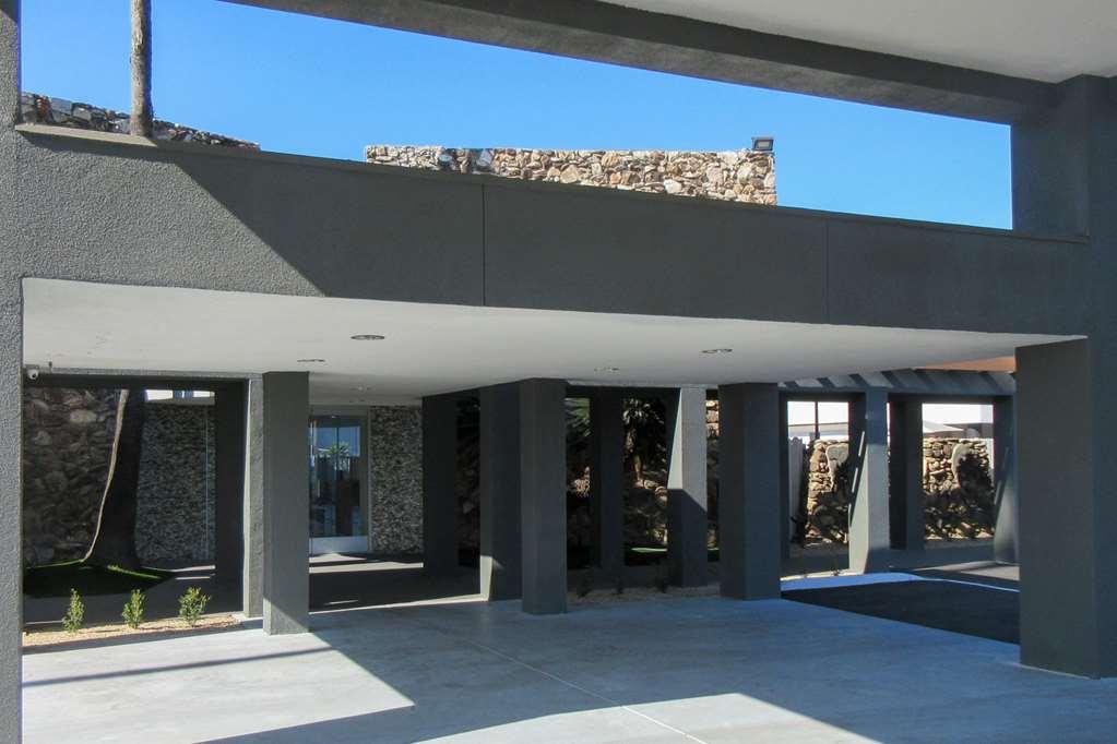 Clarion Pointe Fresno Near Yosemite Hotel Eksteriør billede